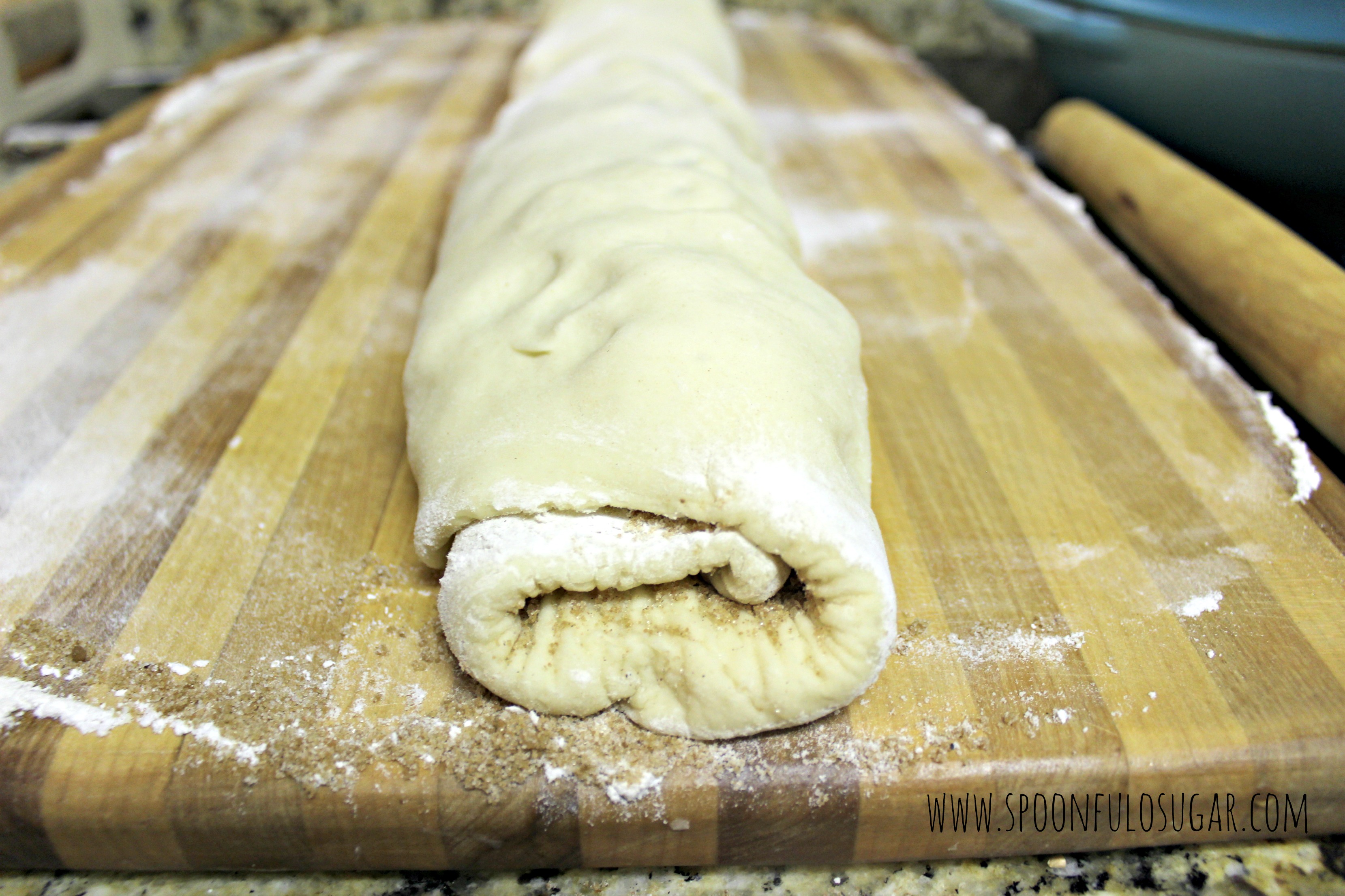 Apple Cinnamon Rolls | Spoonful of Sugar