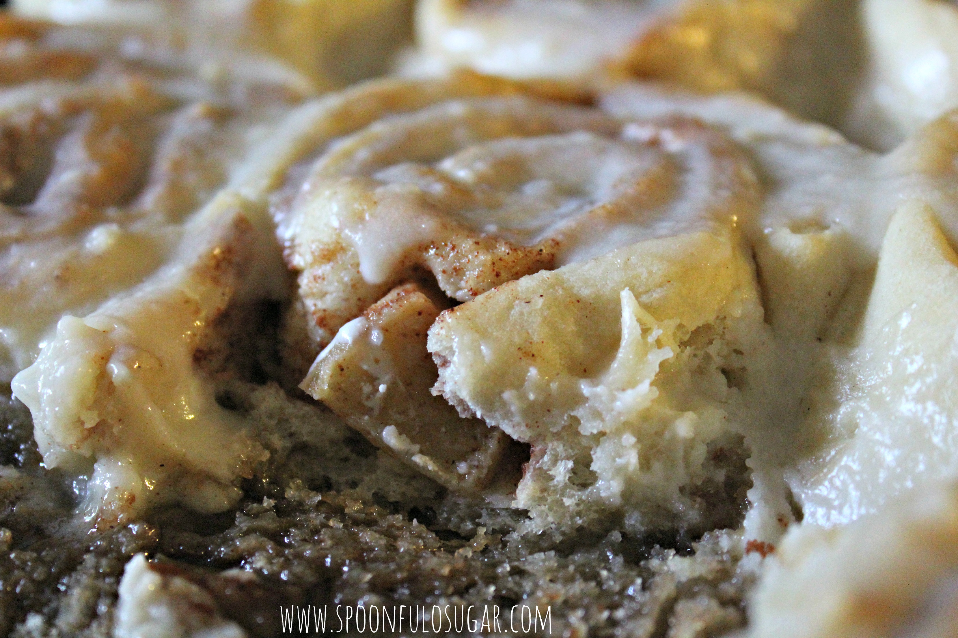 Apple Cinnamon Rolls | Spoonful of Sugar