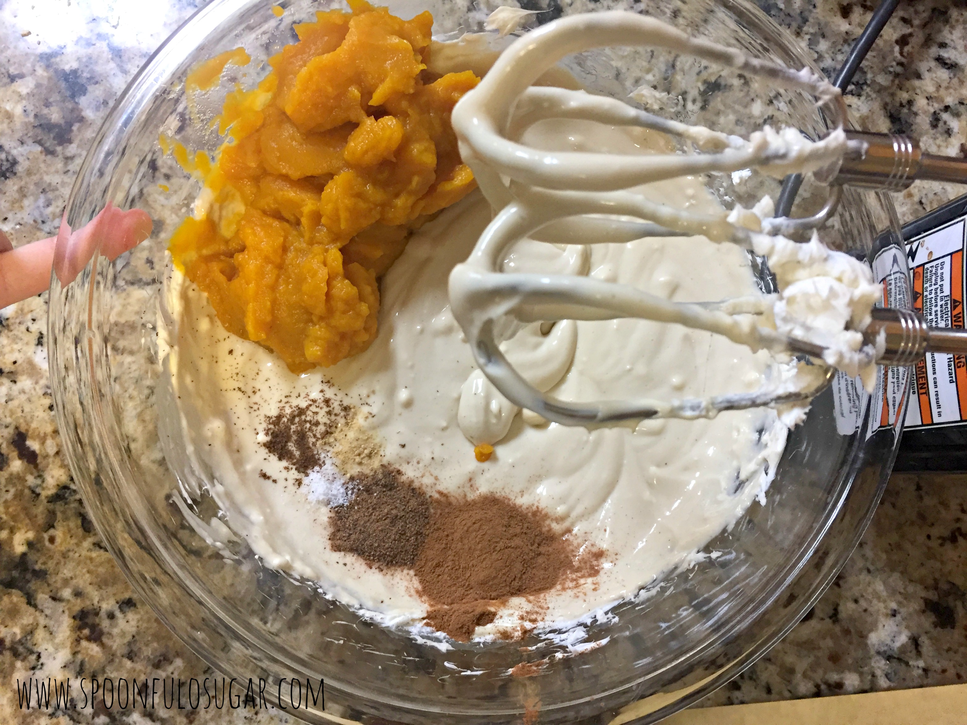 Mini Pumpkin Cheesecakes | Spoonful of Sugar