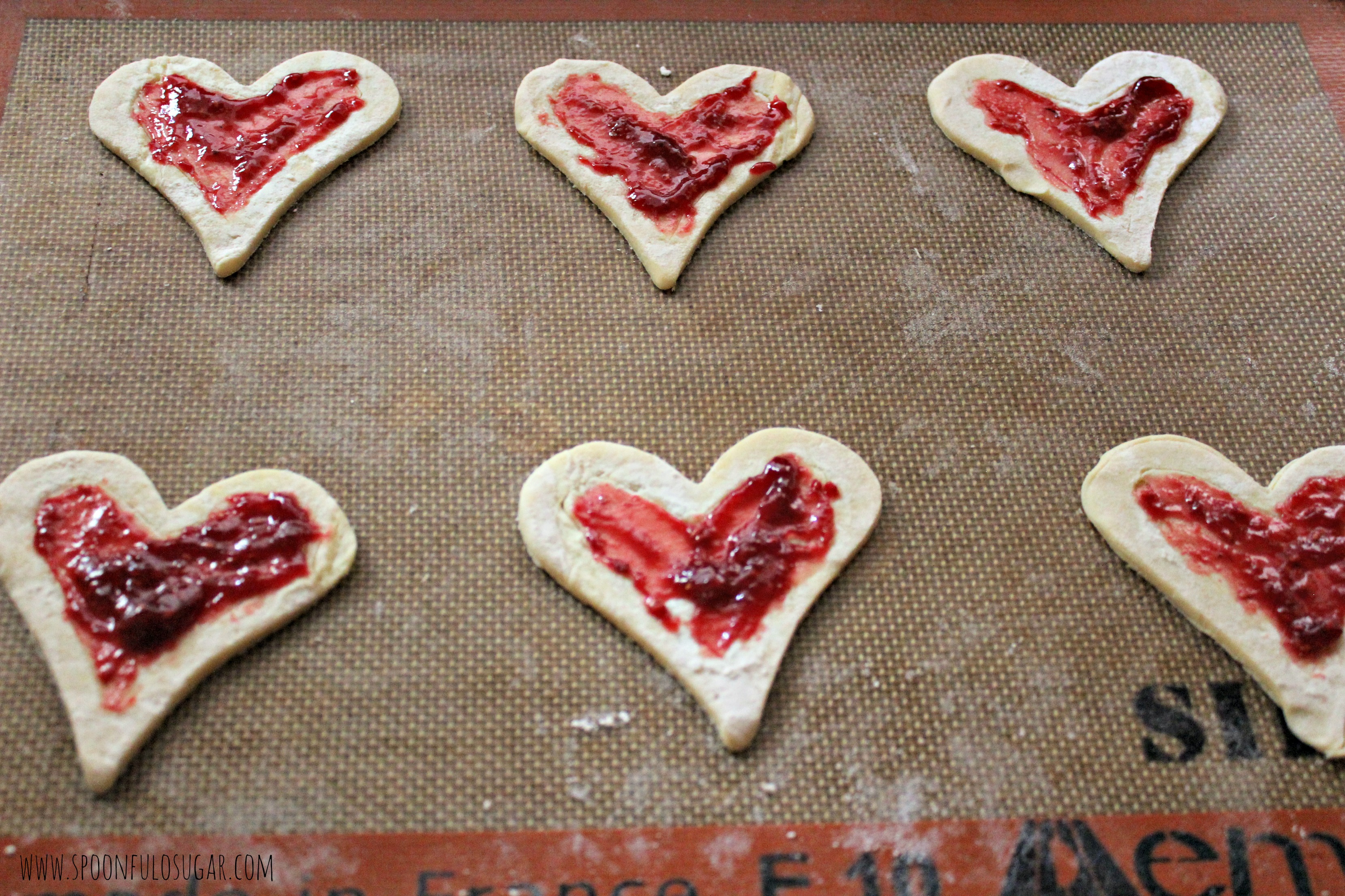 Strawberry Nutella Puff Pastry Hearts | Spoonful of Sugar