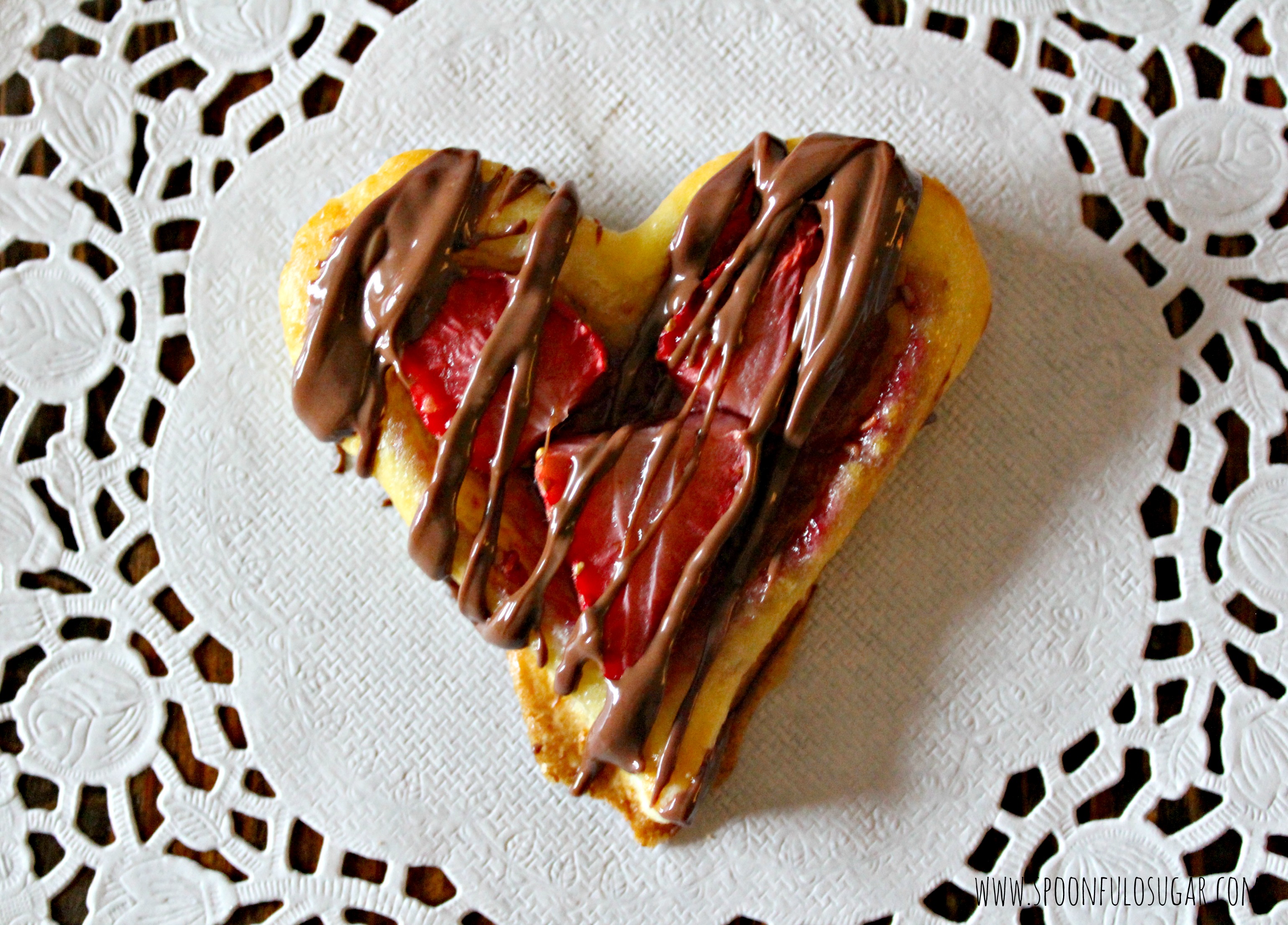 Strawberry Nutella Puff Pastry Hearts | Spoonful of Sugar